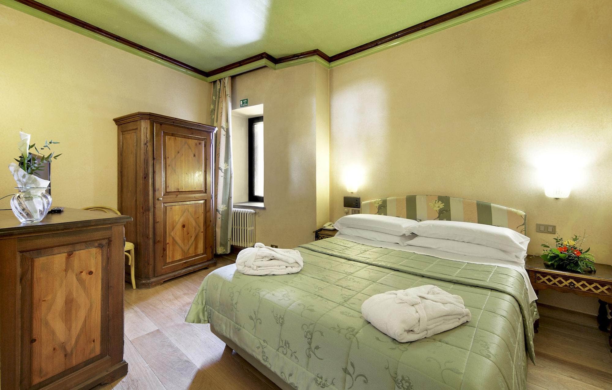Hotel Club Relais Des Alpes Madonna Exterior foto