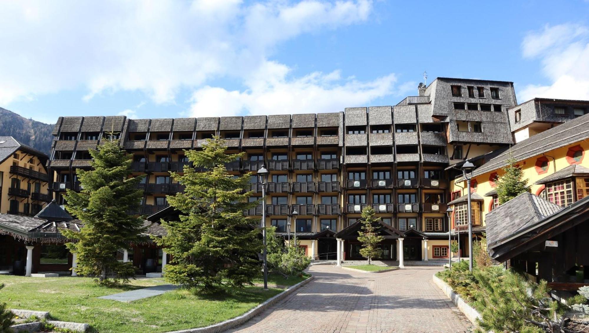 Hotel Club Relais Des Alpes Madonna Exterior foto