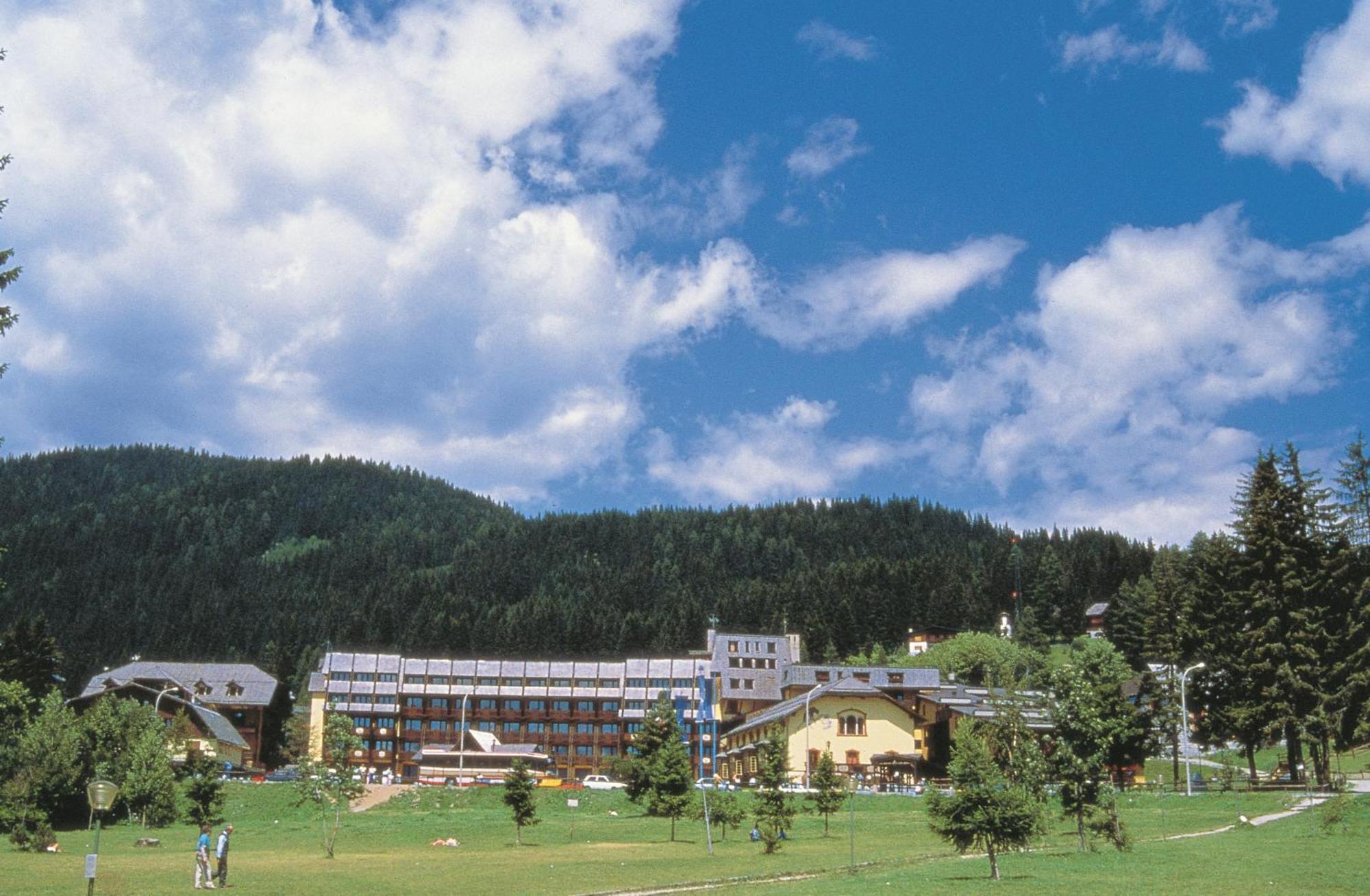 Hotel Club Relais Des Alpes Madonna Exterior foto