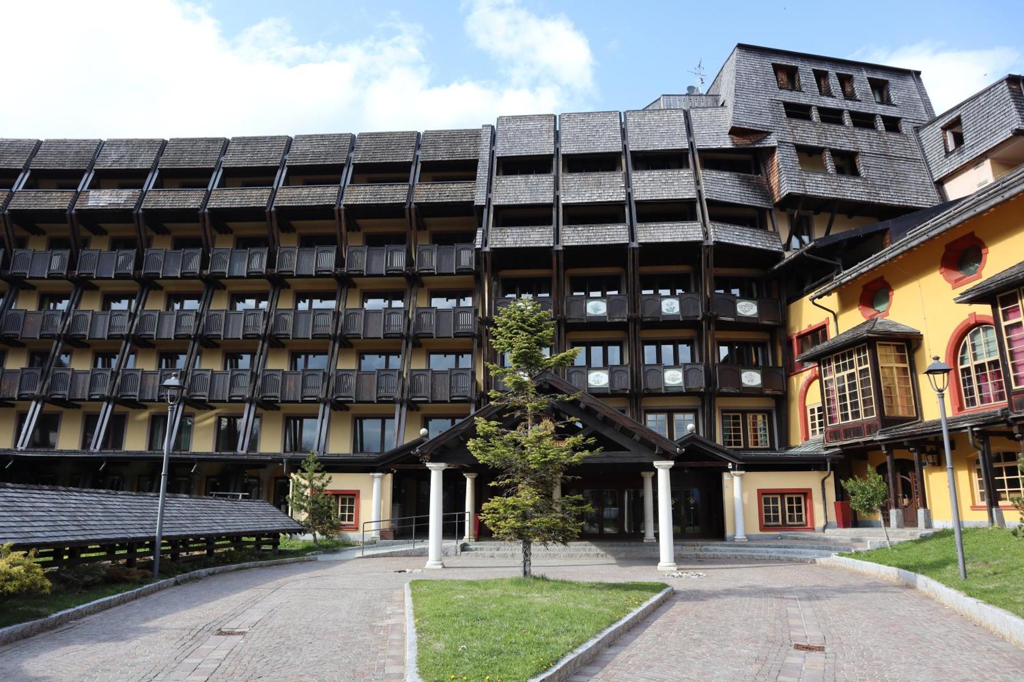 Hotel Club Relais Des Alpes Madonna Exterior foto